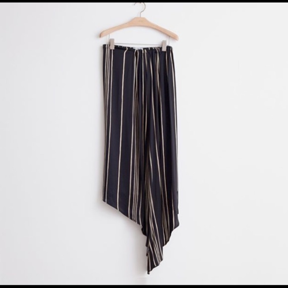 CO Collections reversed high/low skirt